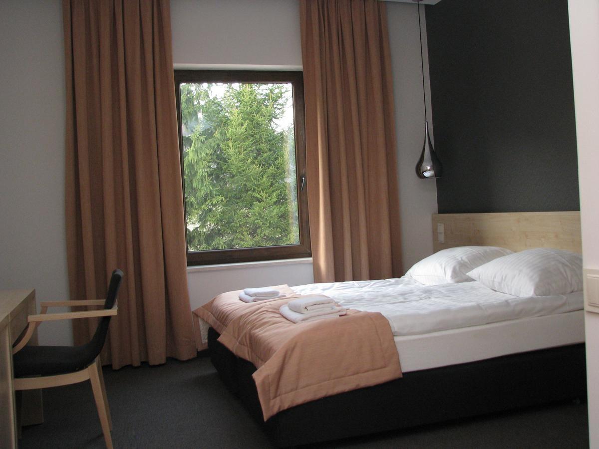 Rezydencja Nad Jeziorem Pestkownica Kamer foto