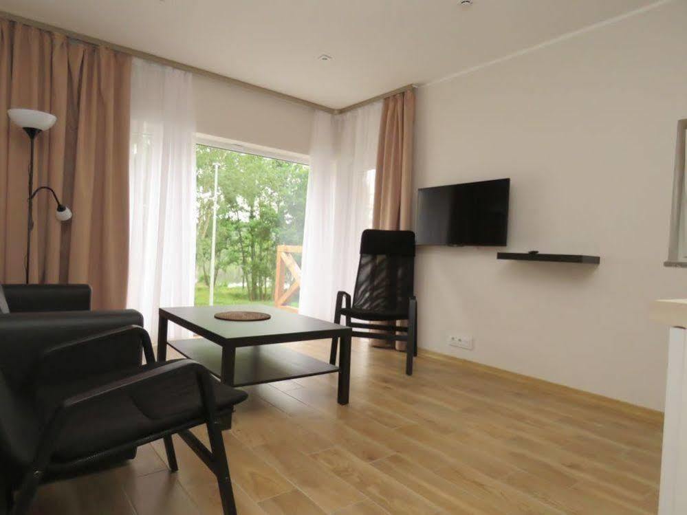 Rezydencja Nad Jeziorem Pestkownica Buitenkant foto
